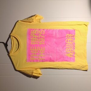 The 1975 2019 Tour Merch 🥾🌎 Unique Yellow Screenprinted Shirt (sm)